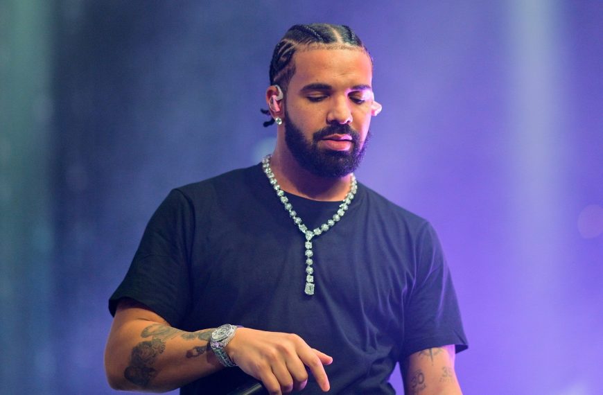 Demanda el rapero Drake a Universal Music por difundir la canción que lo acusa de pedofilia