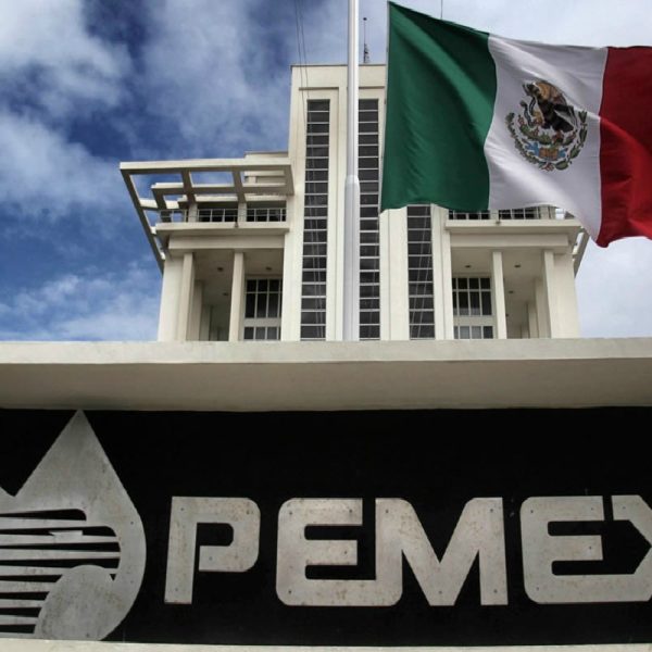 Dinero público inyectado por gobierno a Pemex equivalen a 33 veces el costo de Deer Park