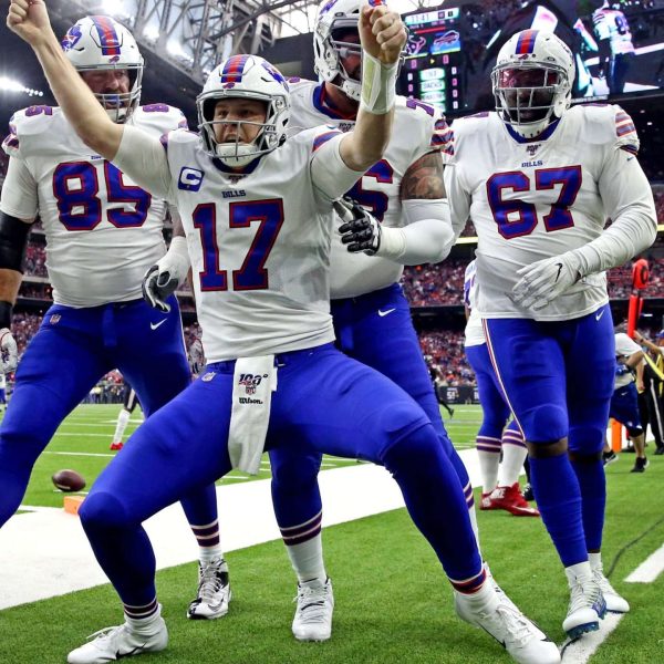 Bills gana a Broncos y clasifica a la ronda divisional de la NFL, va contra Ravens