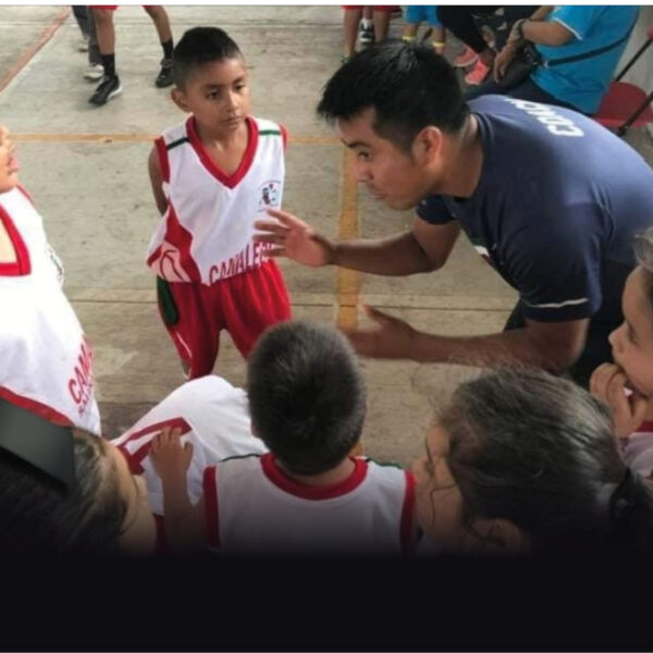 Asesinan a otro entrenador de “niños descalzos de la montaña” en Oaxaca; exigen investigación inmediata